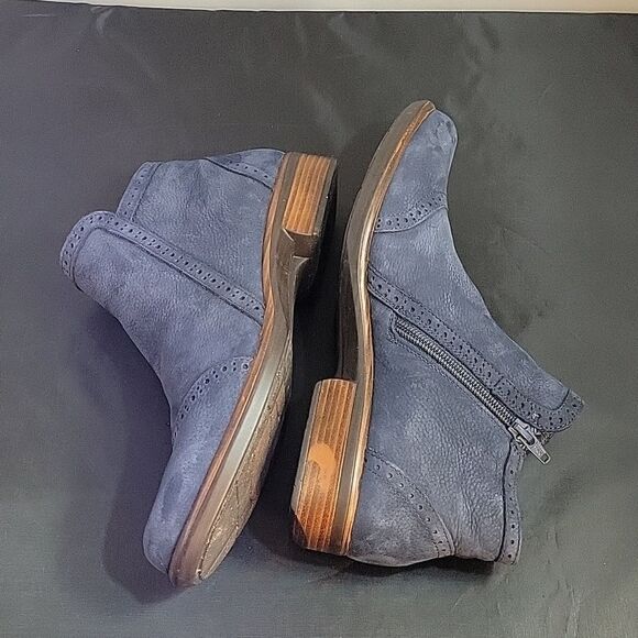 NAOT VELVET NUBUCK NEFASI WOMEN"S ANKLE ROUND TOE ZIP CLOSURE BOOTIES - Picture 9 of 16